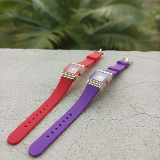 Luxury Women’s Diamond Quartz Watch – Elegant Square Dial Wristwatch With Crystal Accents And Stylish Silicone Strap