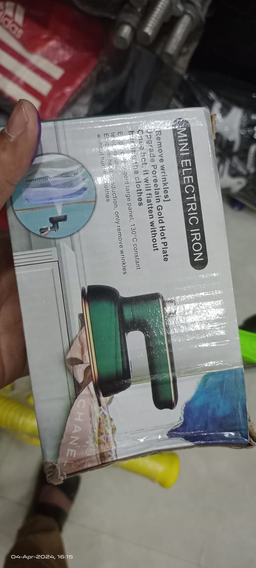 Mini 180° Rotatable Handheld Steam Iron – Foldable Travel Garment Steamer for Quick & Professional Wrinkle Removal